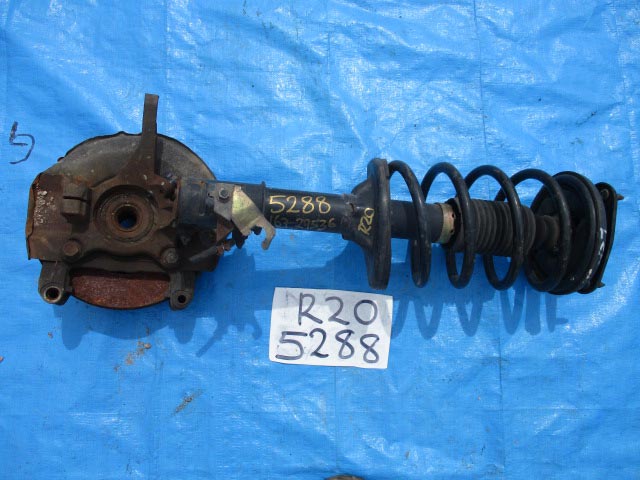 Used Mitsubishi Dion HUB AND BEARING FRONT LEFT